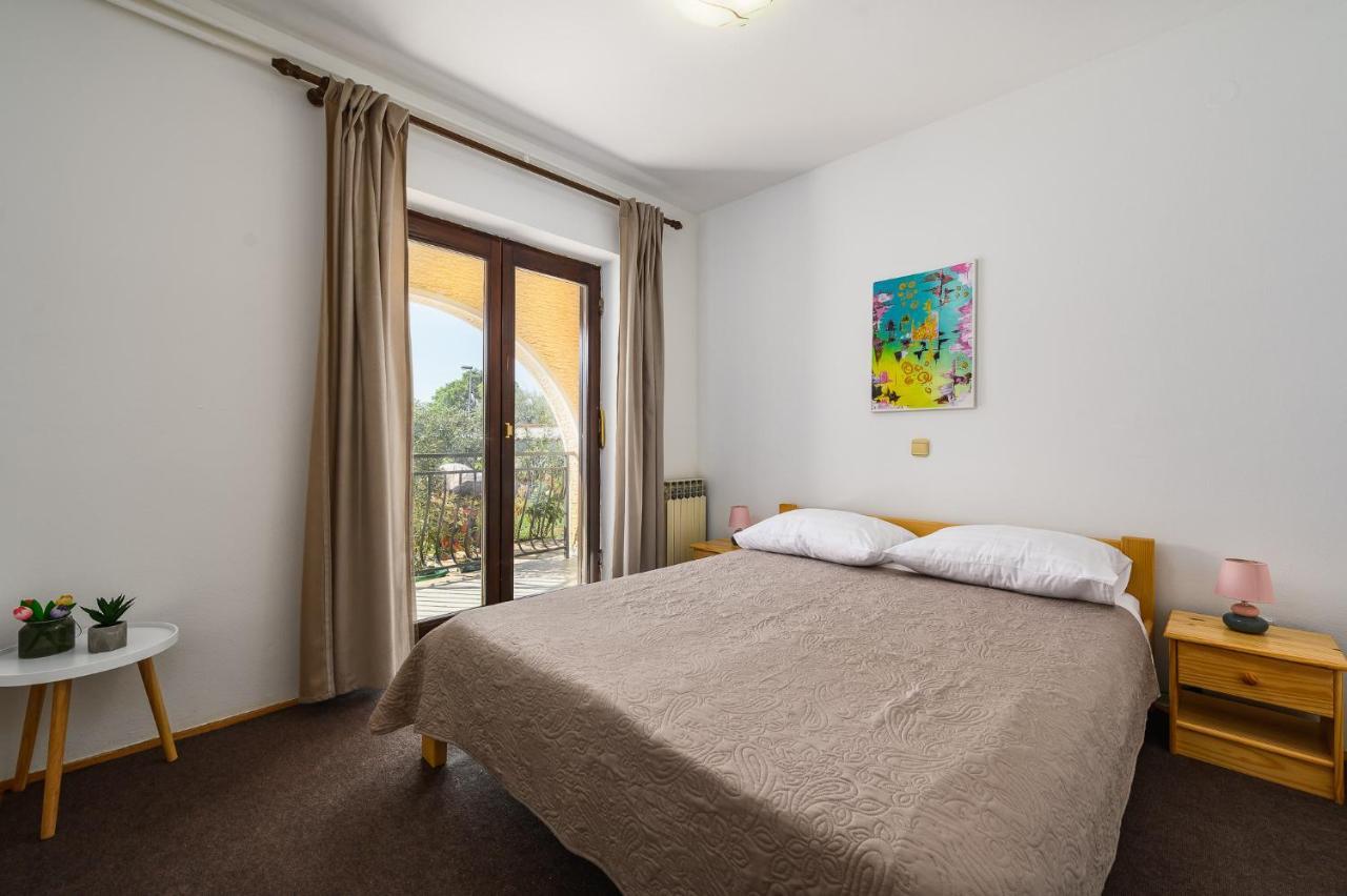Apartments Josipa بوريتش المظهر الخارجي الصورة