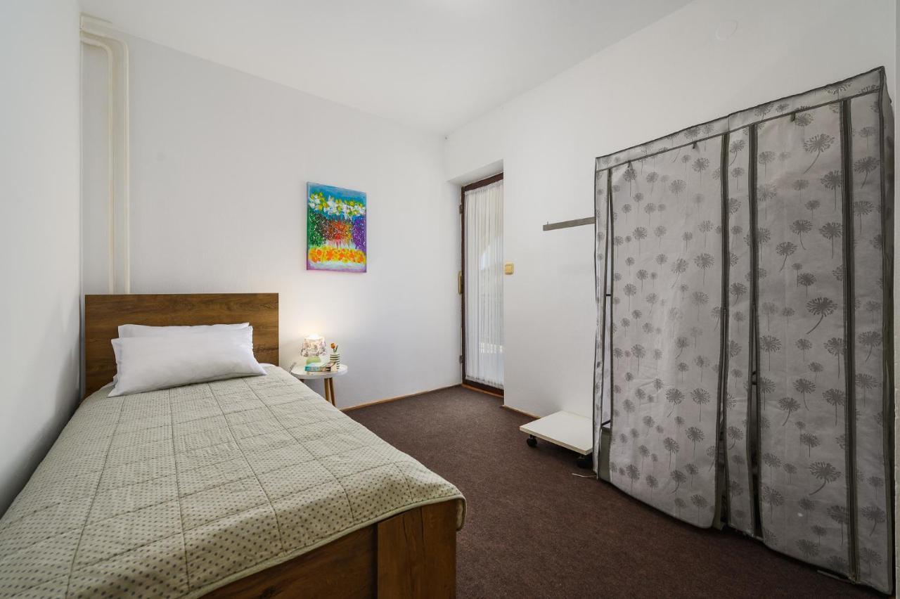 Apartments Josipa بوريتش المظهر الخارجي الصورة