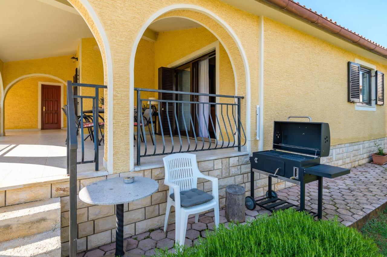 Apartments Josipa بوريتش المظهر الخارجي الصورة