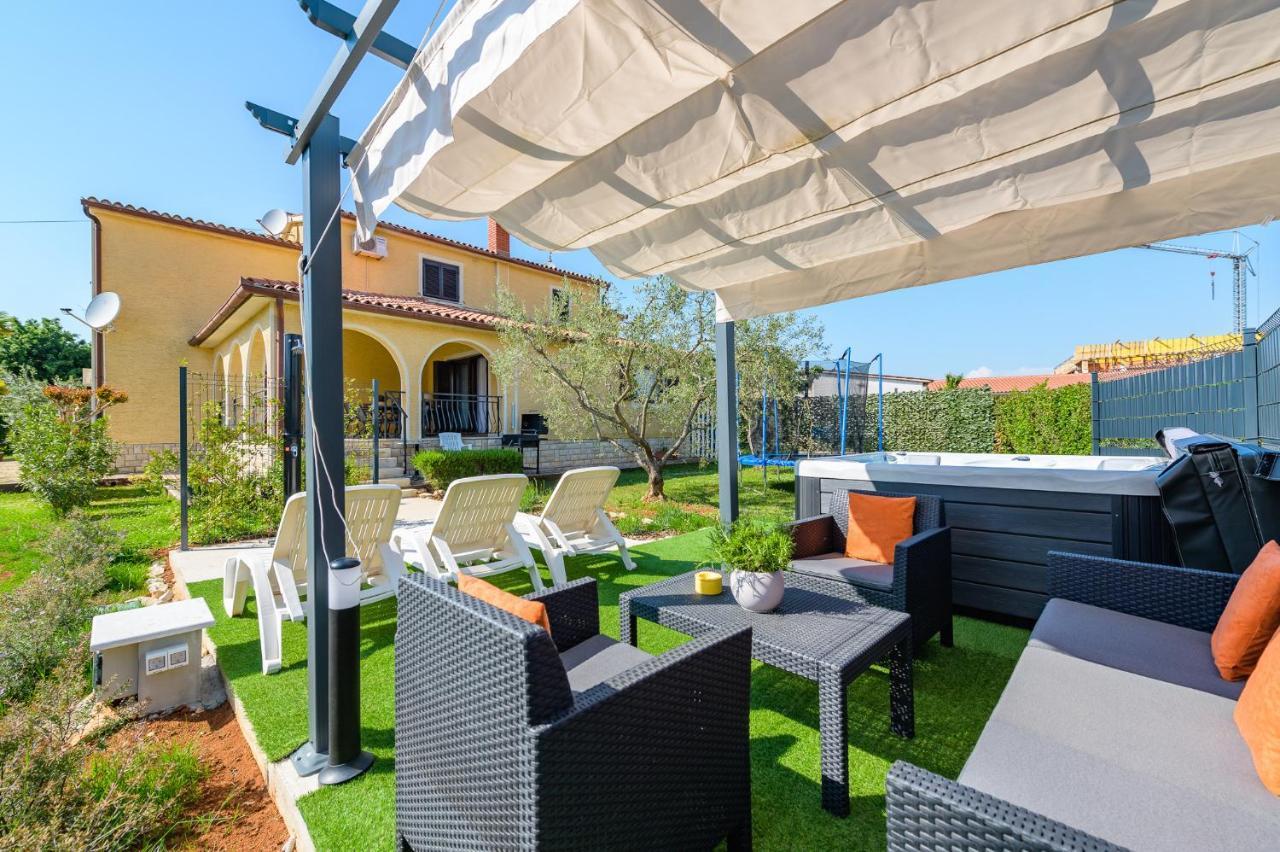 Apartments Josipa بوريتش المظهر الخارجي الصورة