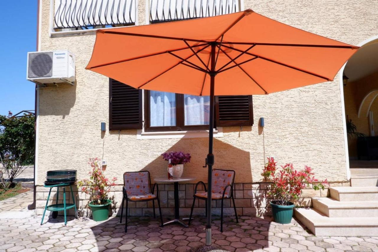 Apartments Josipa بوريتش المظهر الخارجي الصورة