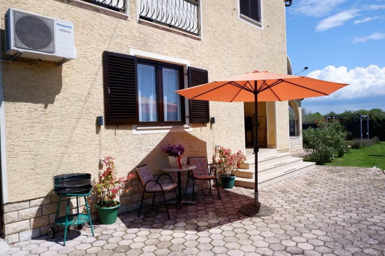 Apartments Josipa بوريتش المظهر الخارجي الصورة