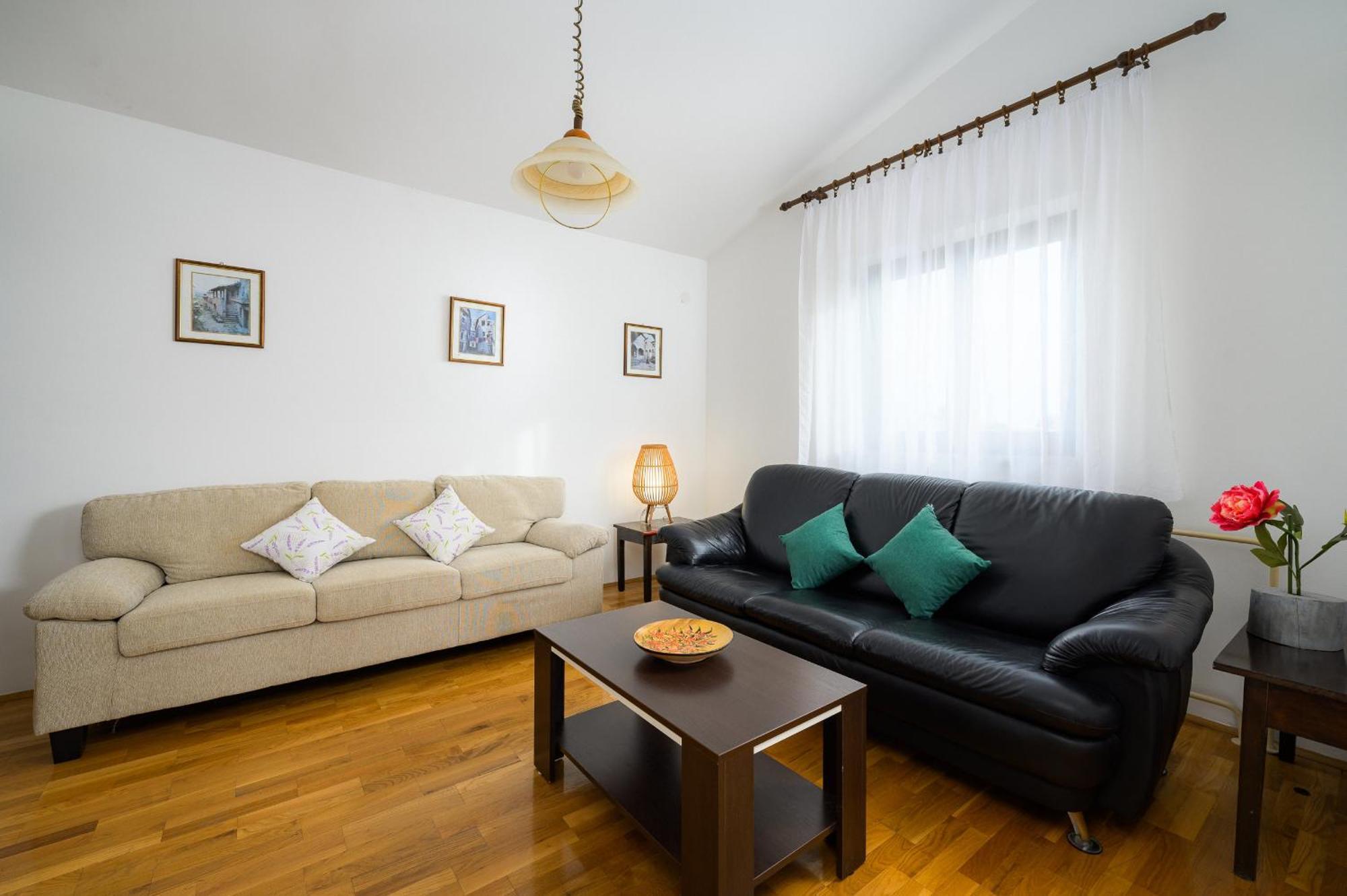 Apartments Josipa بوريتش المظهر الخارجي الصورة